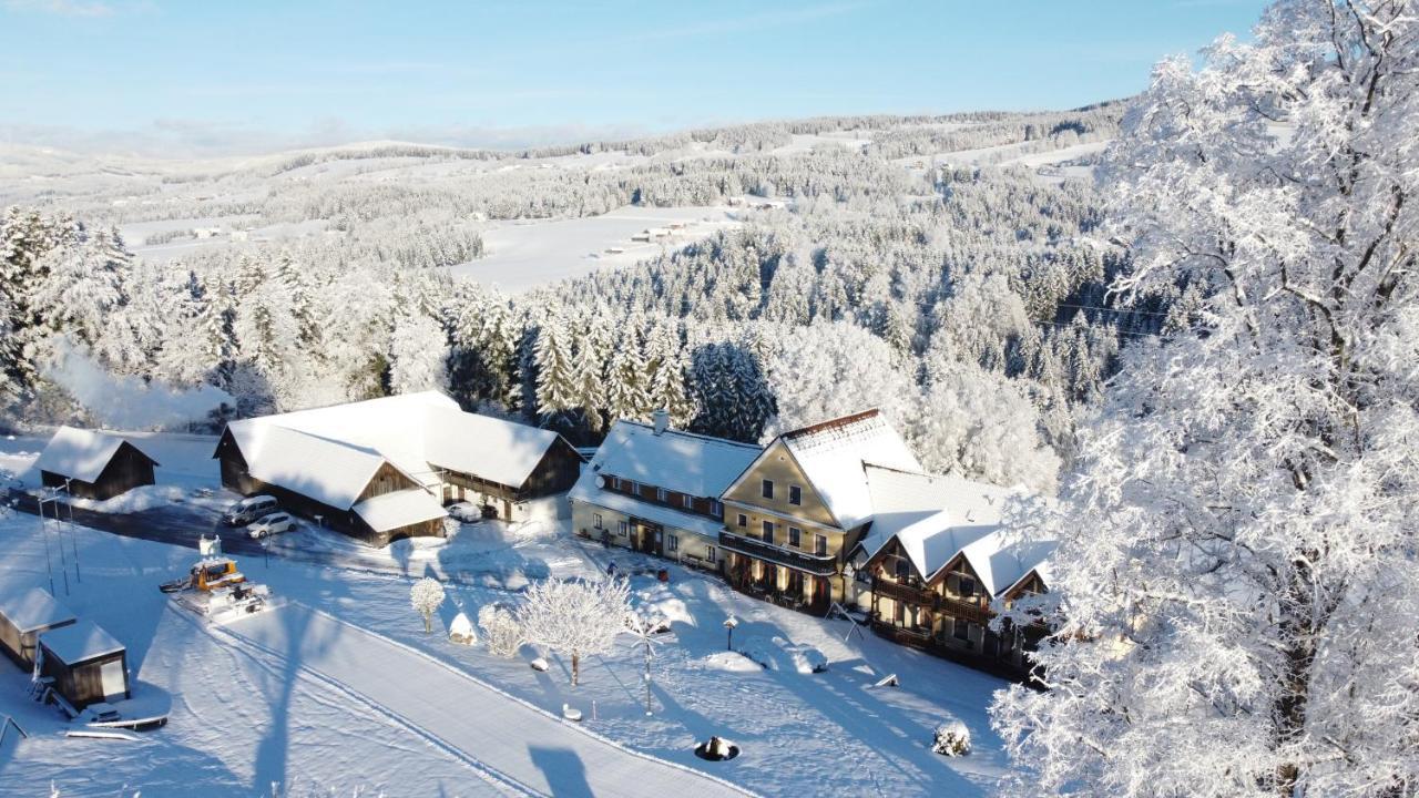 Hotel Gasthof Wiesenhofer Miesenbach  Zewnętrze zdjęcie